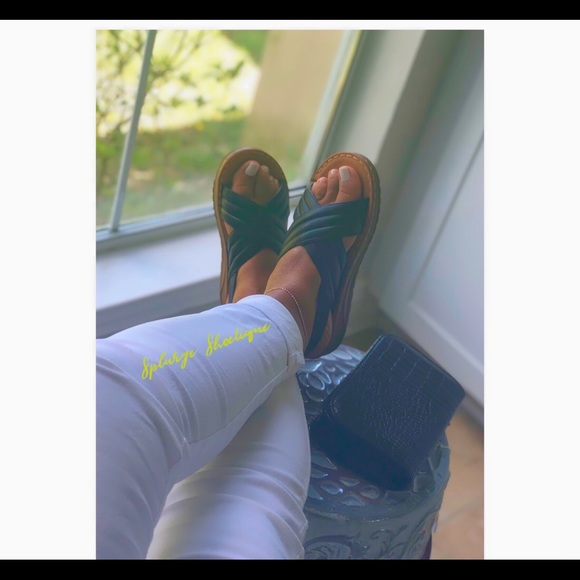 Lena - Picture 2 of 5